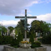 Friedhofskreuz in Hietzing beim Haupteingang