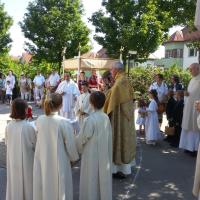 Fronleichnam 2015, Umzugsstation der Pfarre Gatterhölzl in Wien-Meidling