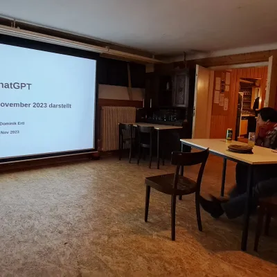 ChatGPT Startbild des Vortrages auf Großbildleinwand