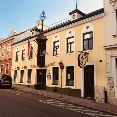 Martinsschlössel 1180 Martinstraße 18