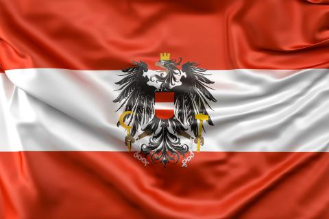  Österreichische Flagge mit Adler; Foto erstellt von www.slon.pics